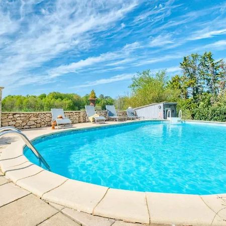 Villa Charmante A Bosset Avec Piscine Partagee Bagian luar foto