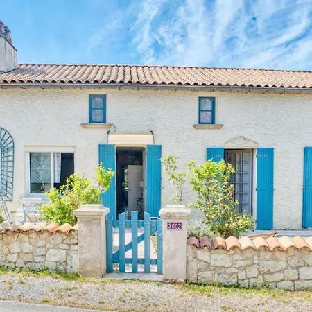 Villa Charmante A Bosset Avec Piscine Partagee Bagian luar foto