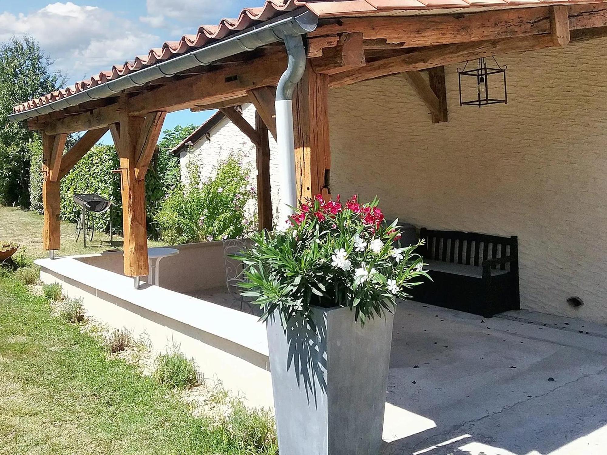 Villa Charmante A Bosset Avec Piscine Partagee Bagian luar foto
