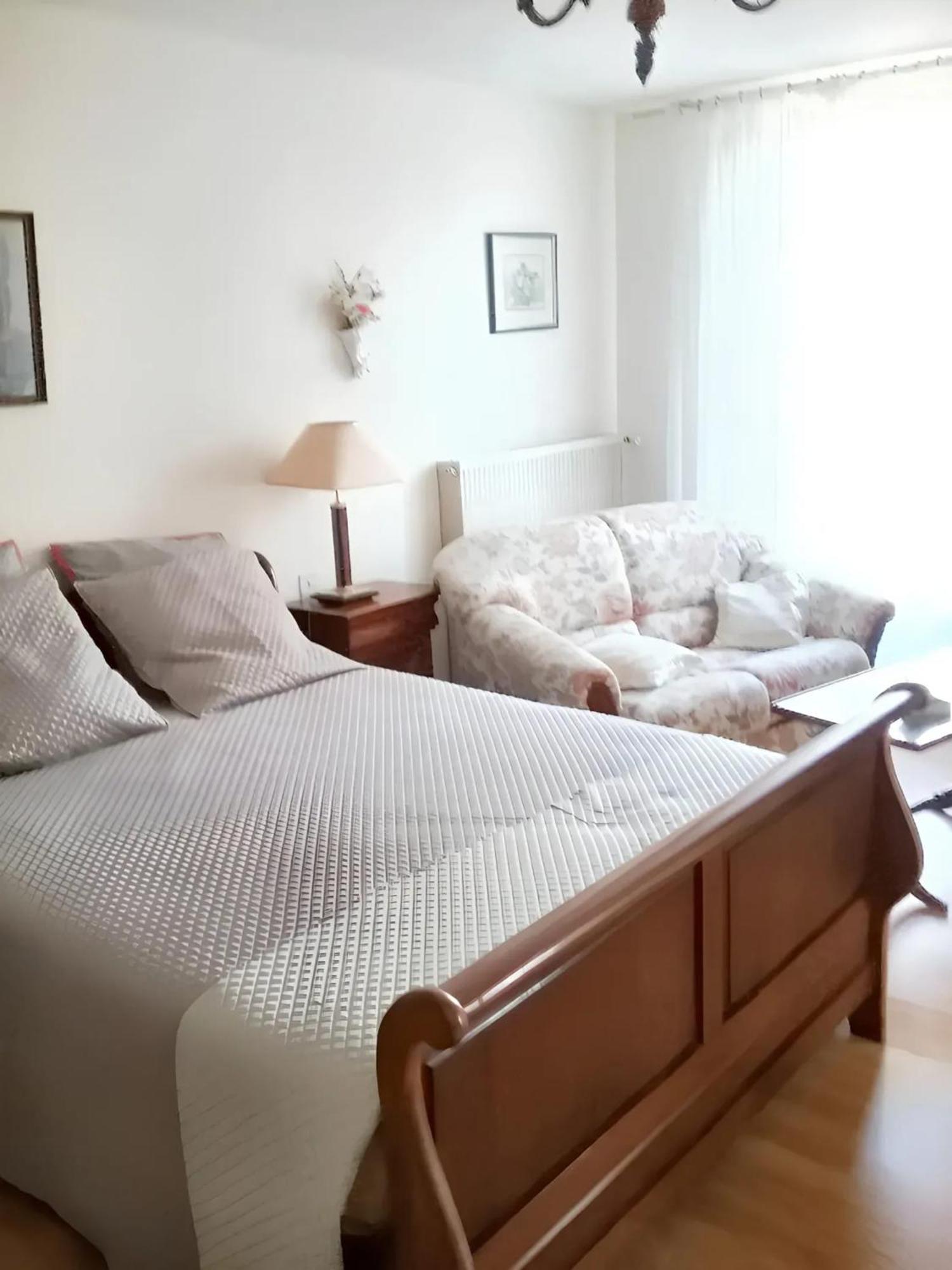Villa Charmante A Bosset Avec Piscine Partagee Bagian luar foto